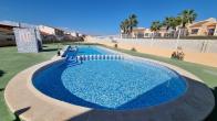 1 level 2 bed 1 bath villa with community pool Torrevieja