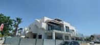 fabulous very new 3 bed 2 bath penthouse apartment near golf and coast