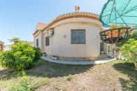 southfacing 3 bed 3 bath villa with garage in Playa Flamenca