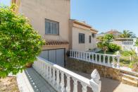 southfacing 3 bed 3 bath villa with garage in Playa Flamenca