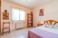  op het zuiden gelegen 3 bed 3 badkamer villa met garage Playa flamenca