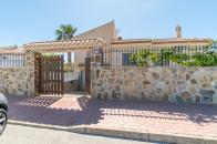 southfacing 3 bed 3 bath villa with garage in Playa Flamenca