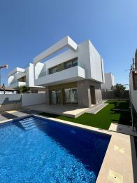 3 /3 slaapkamer villa met prive zwembad en naast golf baan near orihuela costa