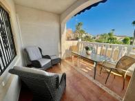 for long term rent south facing renovated 2 bed apartment with jacuzzi in Los Altos