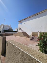 2 bed 2 bath east facing corner top floor apartment in Punta Prima