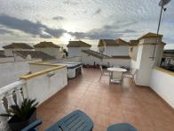 Fabulous east facing 1 level  2 bedroomdetached villa with conservatory in el Raso.