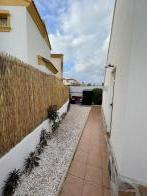 Fabulous east facing 1 level  2 bedroomdetached villa with conservatory in el Raso.