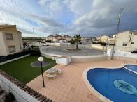 Fabulous east facing 1 level  2 bedroomdetached villa with conservatory in el Raso.